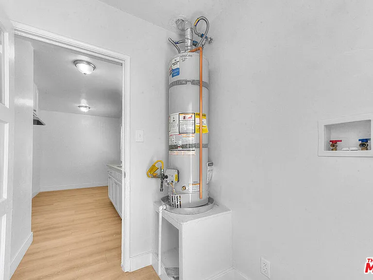 2820 Liberty Blvd #B — Photo 11