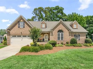 412 Whitt Ave, Burlington, NC 27215