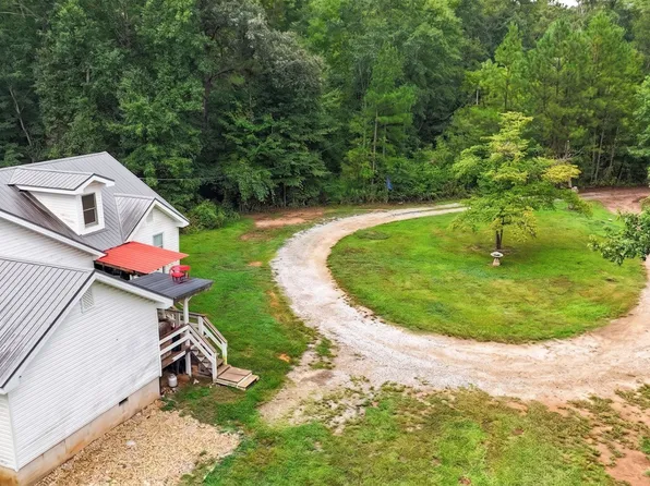 214 Walthall Rd, Jackson, GA 30233