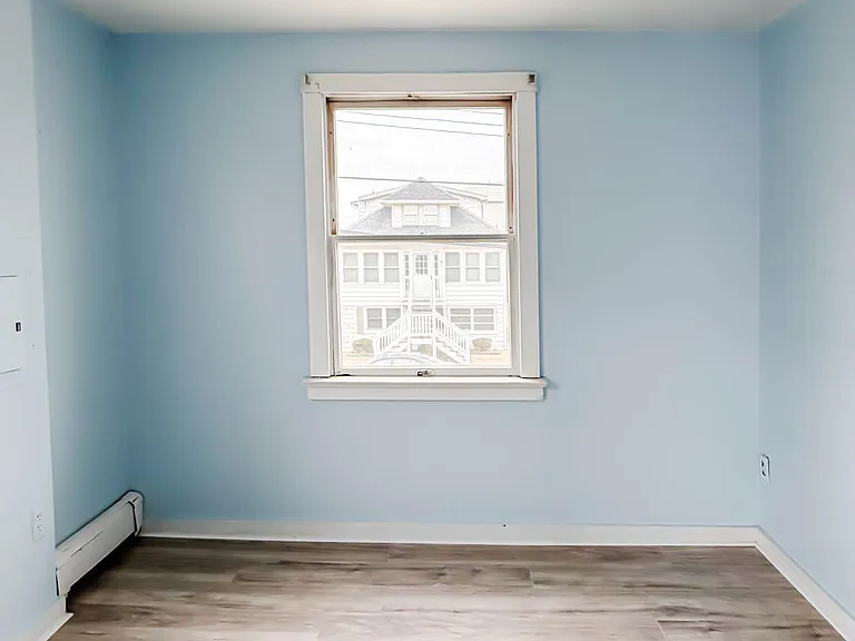 13 Decatur Ave #B — Photo 36