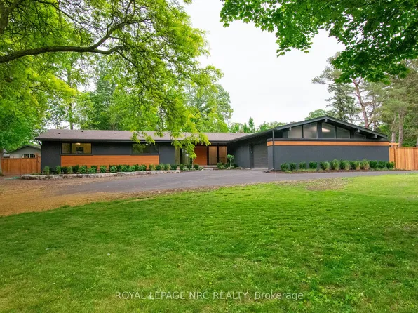 7 Woodington Cres, Saint Catharines, ON L2T 3T6