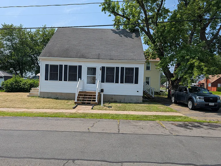 2 Columbus Ave — Photo 30