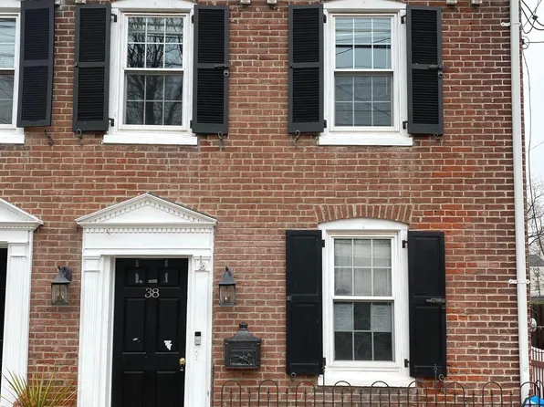 38 Swan St, Lambertville, NJ 08530