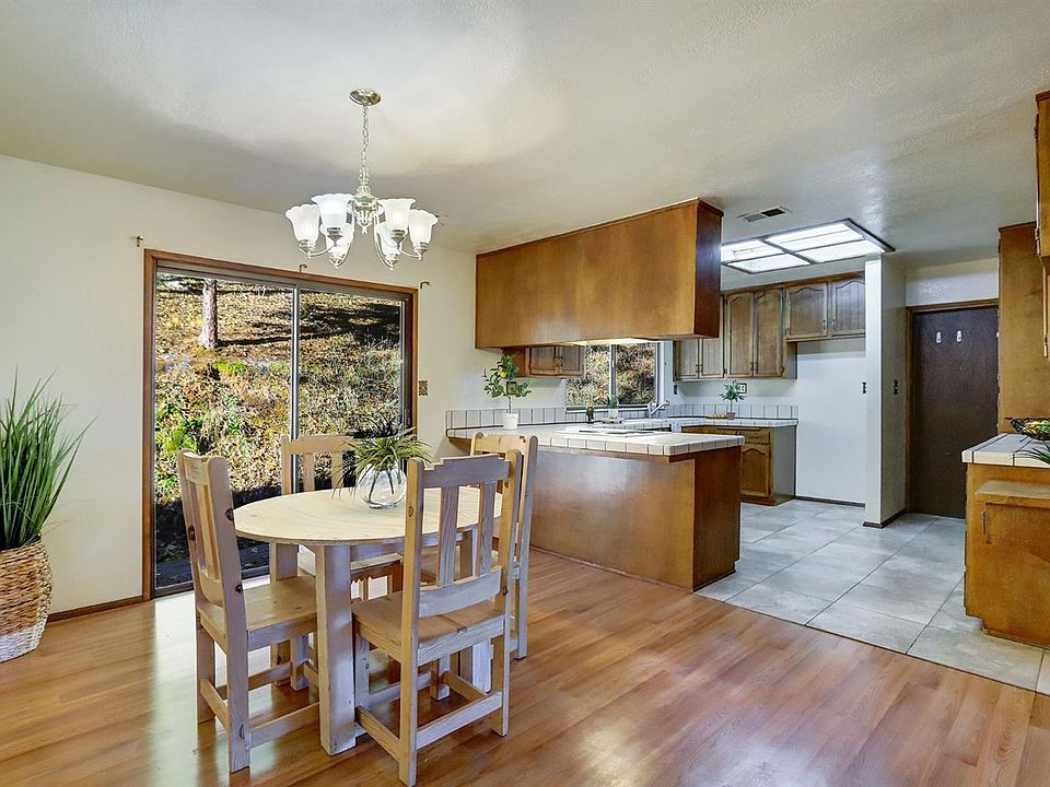 1st image of 12895 Francis Dr