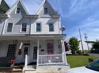 35 E Coal St, Shenandoah, PA 17976