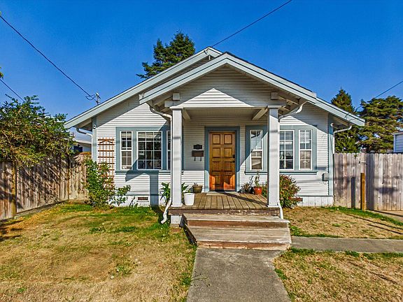 3rd image of 2917 C St