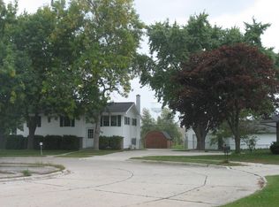 729 Hillcrest Ct, Two Rivers, WI 54241