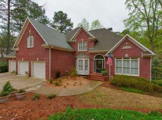 8095 River Cir, Sandy Springs, GA