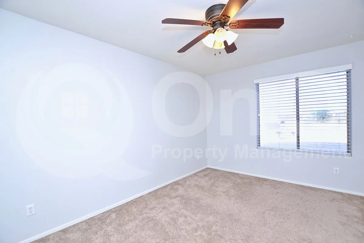 4 bed, 2.5 bath, 2350 sqft, $2,799 — Photo 2
