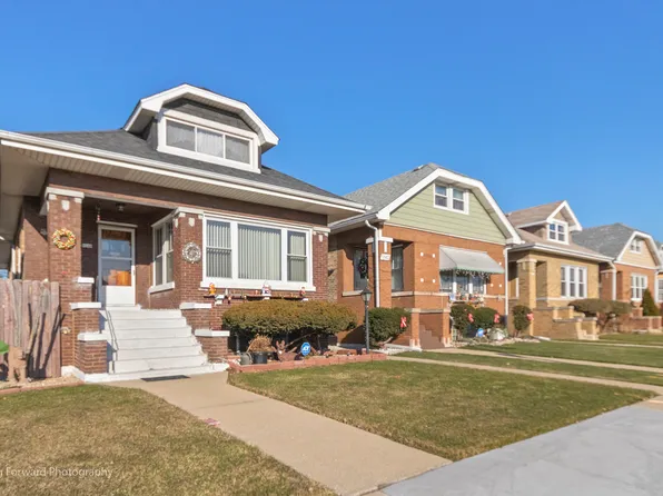 5146 W Wolfram St, Chicago, IL 60641