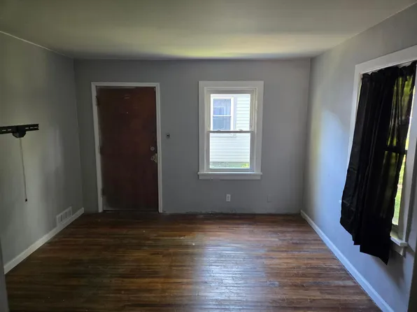 1619 N Missouri Ave #B, Peoria, IL 61603