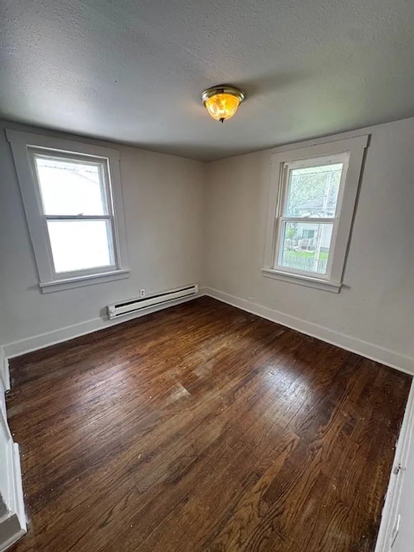1516 Bayer Ave — Photo 2