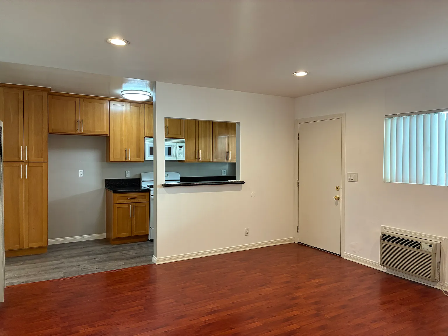 1 bed, 550 sqft, $1,895 — Photo 4