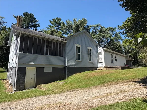1405 Henry St, Zanesville, OH 43701