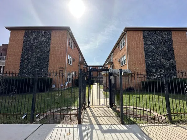 1727 W Touhy Ave APT 5, Chicago, IL 60626