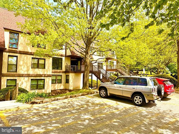3rd image of 277 Shawmont Ave #8E6