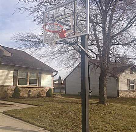 3rd image of 7215 Carrie Dr
