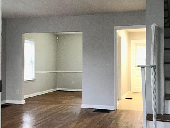 4th image of 2924 Bellwood Ave
