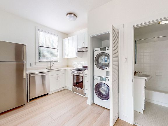 3rd image of 1450 Castro St #9