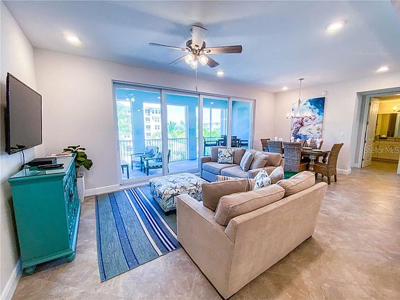 4th image of 379 Aruba Cir Unit 201