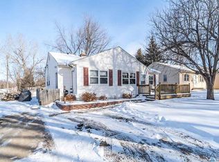 3004 E 18th St, Sioux Falls, SD 57103