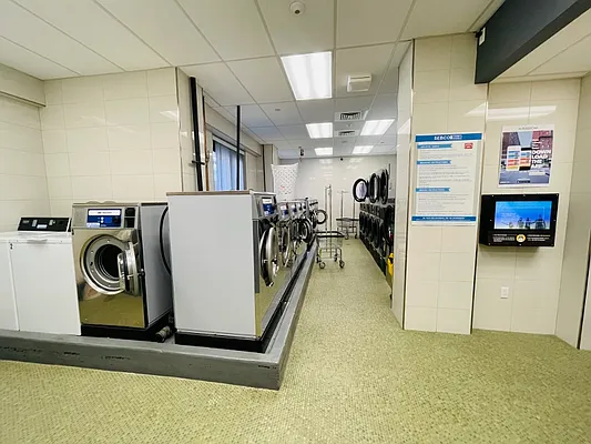 Rented by Battery Park Realty | media 17