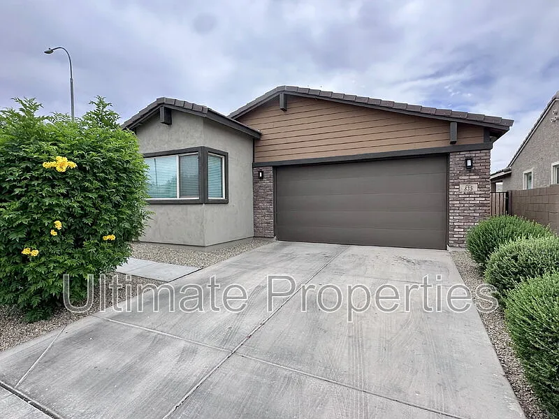 Building Photo - 835 N 110th Ave