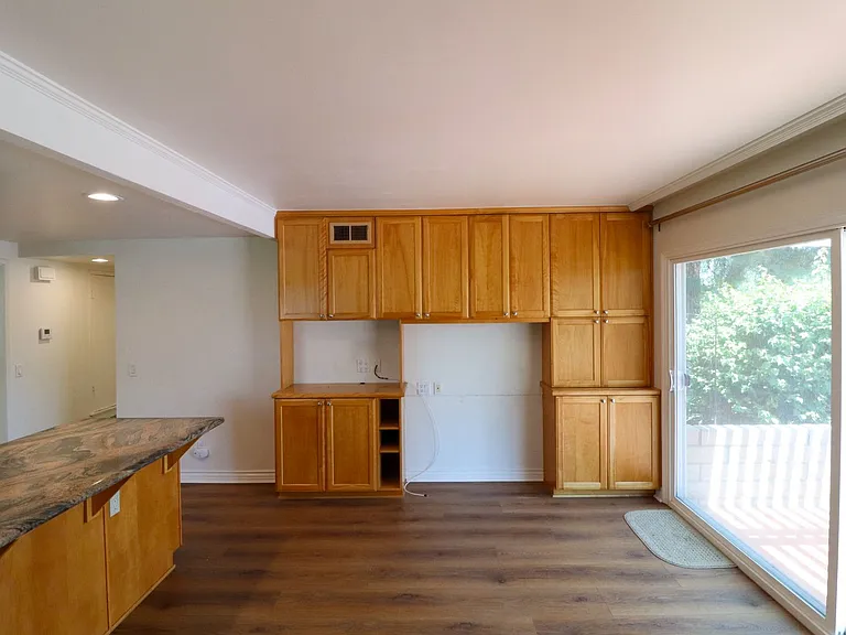 1050 Pacifica Dr — Photo 15