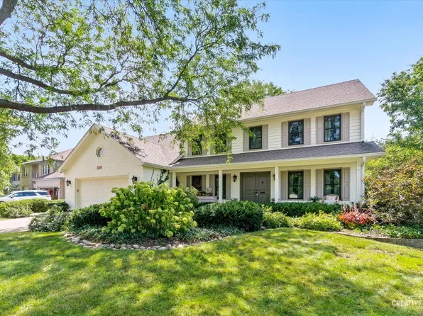 1259 Cromwell Ln, Naperville, IL 60564