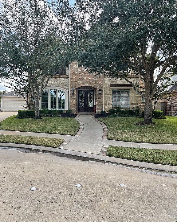 1st image of 7738 Bayou Green Ln
