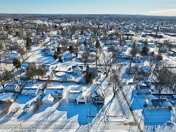 5th image of 408 3rd St