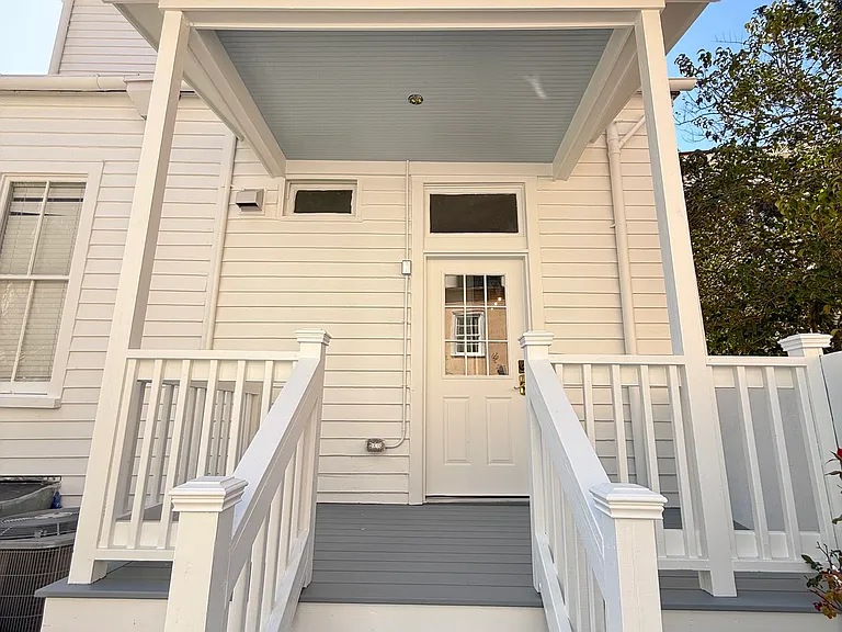58 Pitt St #B — Photo 33