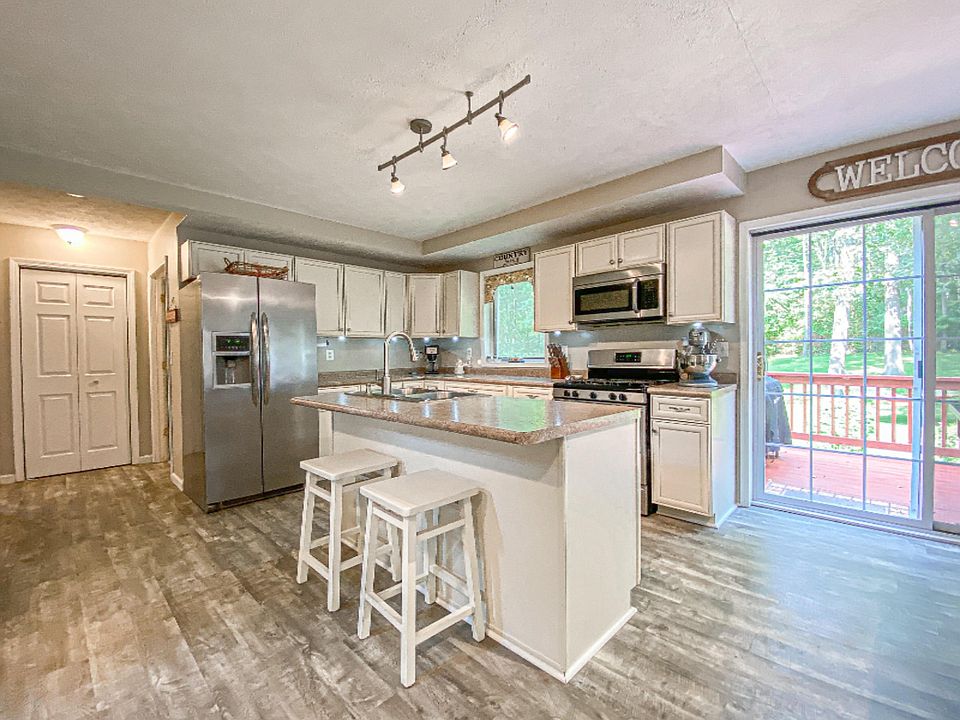 23584 Kelsey Lake St, Cassopolis, MI 49031 Zillow