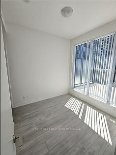 3rd image of 400 King St W #812