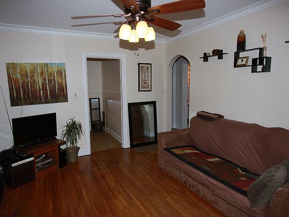 2nd image of 210 Shepherd Ave