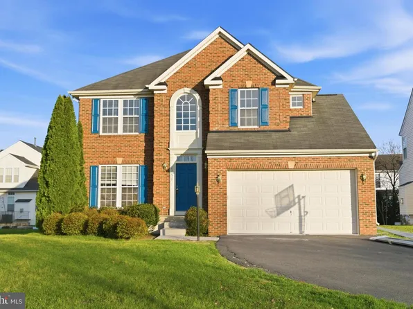 25278 Boldness Ct, Aldie, VA 20105