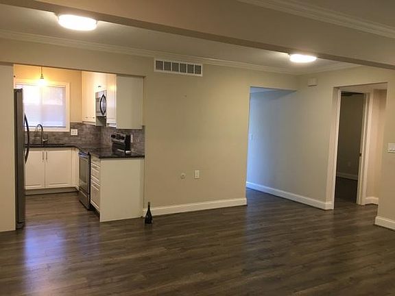 3rd image of 42720 Plymouth Hollow Dr #3