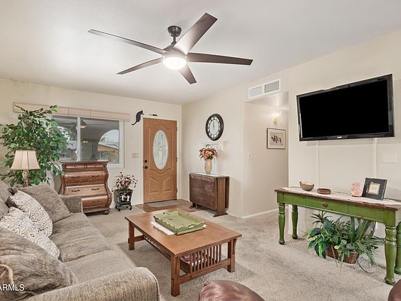 4th image of 825 N 95TH Place