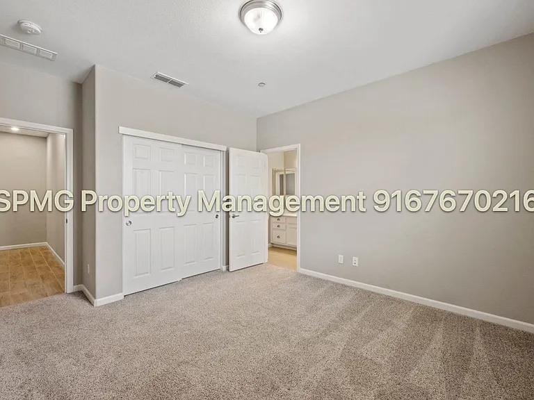 5649 Black Willow St — Photo 23