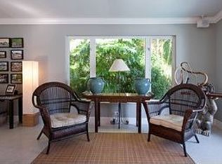 5864 Pine Tree Dr, Sanibel, FL 33957