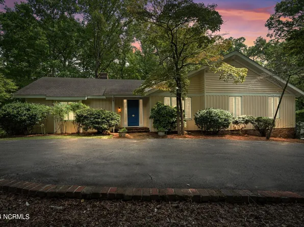 169 Candlewood Road, Rocky Mount, NC 27804