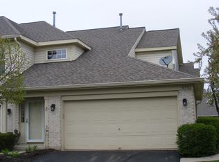 6752 E Monticello Ct, Gurnee, IL 60031