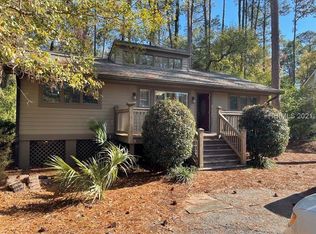 28 Kingbird Ln, Hilton Head Island, SC 29928