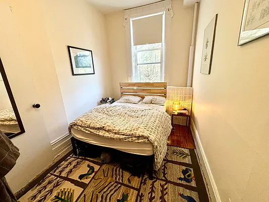 Rented by Garfield Realty  | media 18