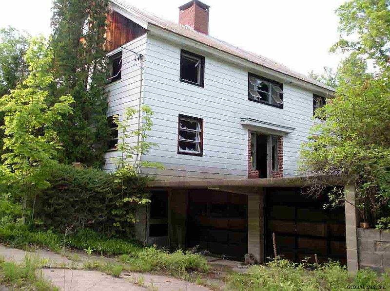 2nd image of 717 S Johnsburg Road