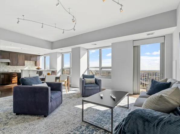 929 Portland Ave S #2605, Minneapolis, MN 55404