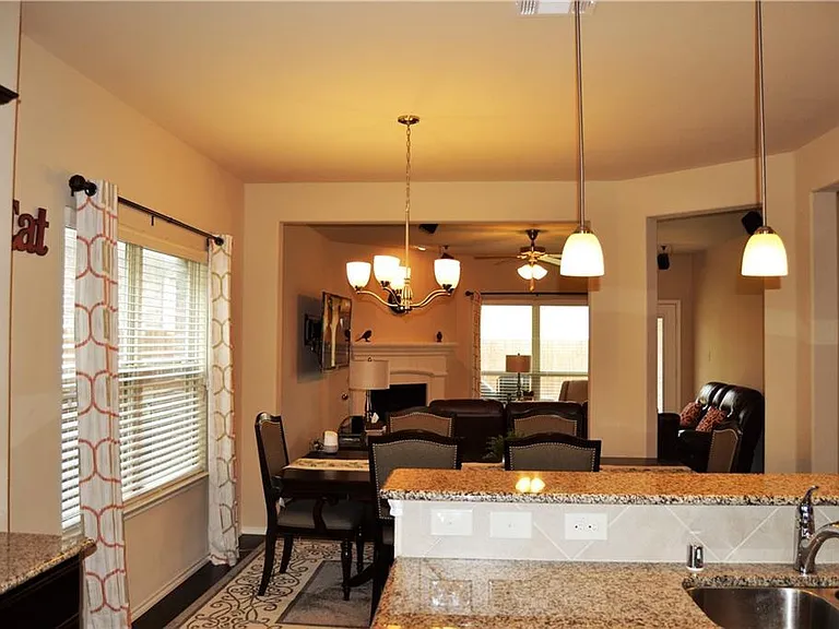 9812 Coyote Pass Trl — Photo 6