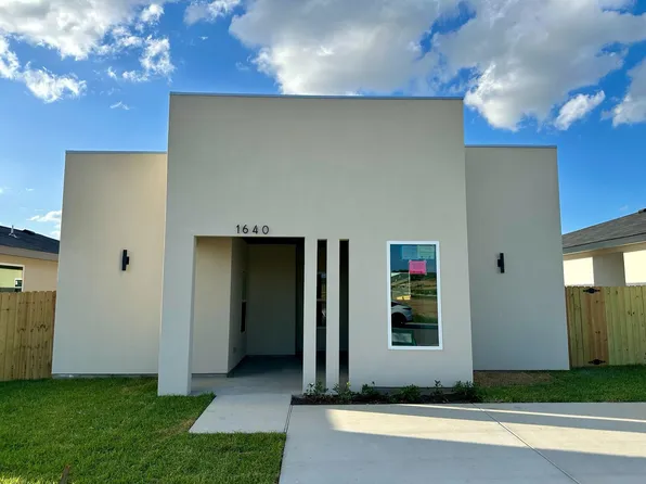 1640 Secretaria Ln, Laredo, TX 78046