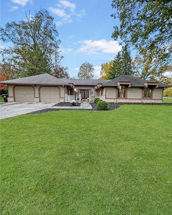 1st image of 5490 Carol Ln