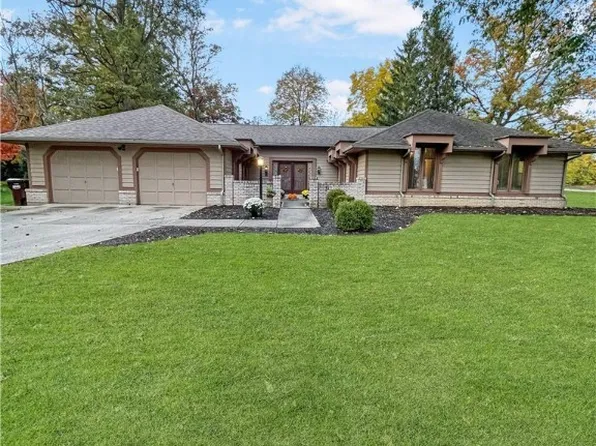 5490 Carol Ln, Greenville, OH 45331